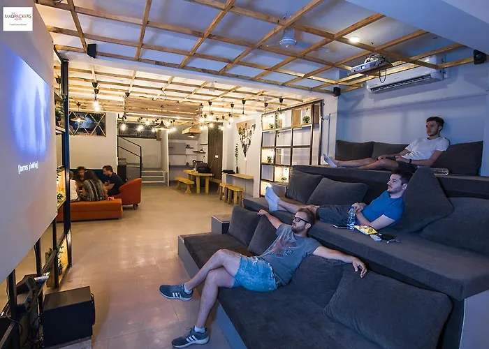 Madpackers Agra Hostel